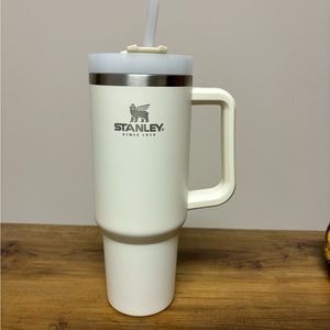 Cream 40 oz Stanley